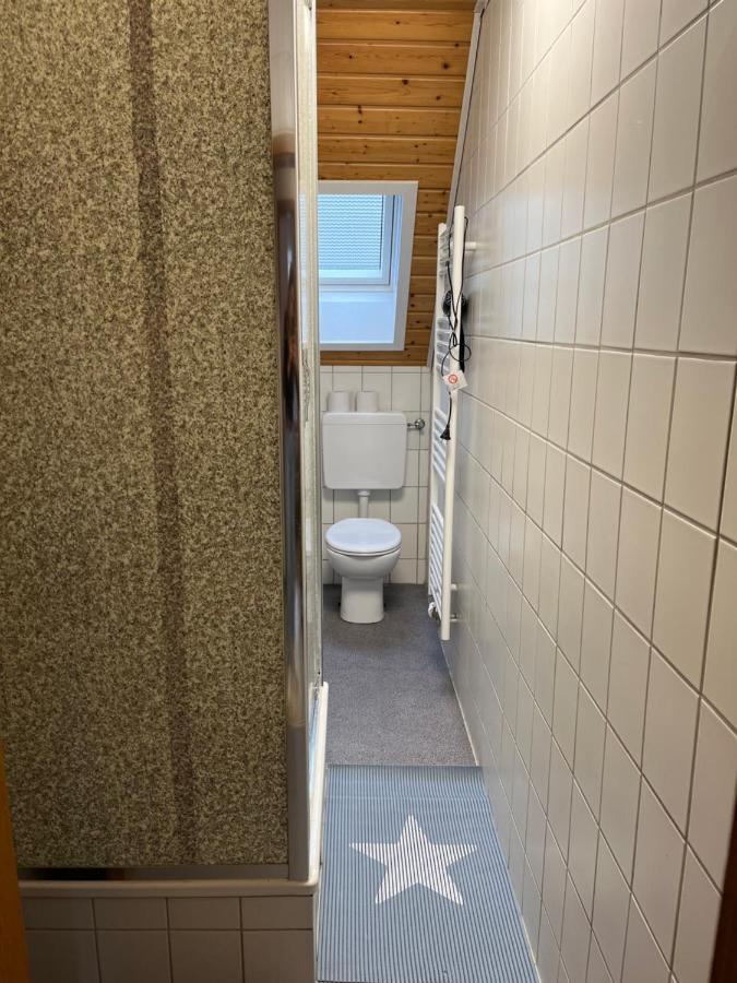 Komfortables Apartment คาร์ลสรูเฮอ ภายนอก รูปภาพ
