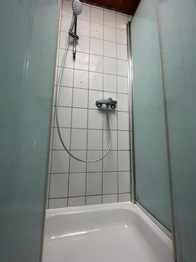 Komfortables Apartment คาร์ลสรูเฮอ ภายนอก รูปภาพ